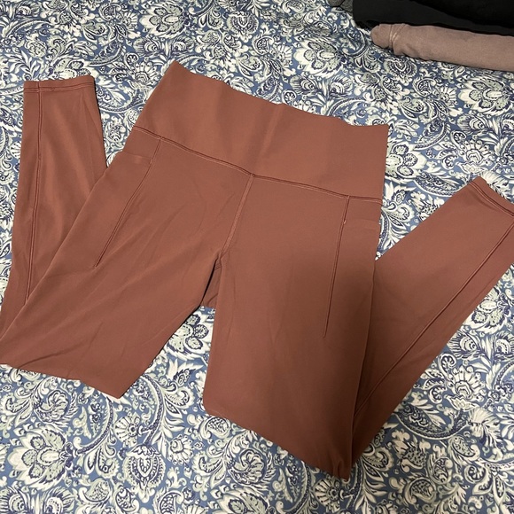 Pants - Athleta salutation stash pocket tight